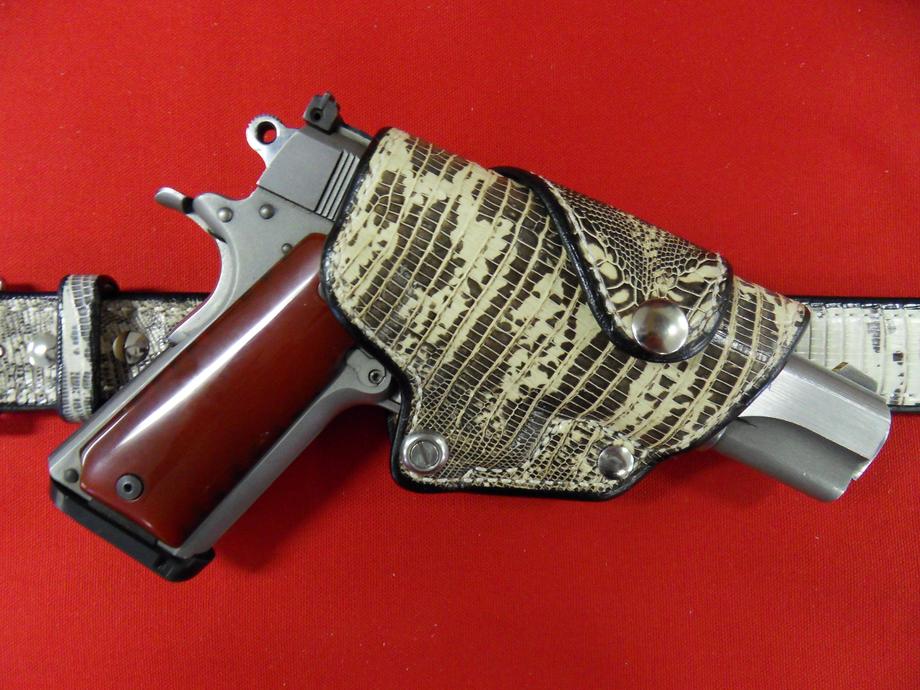 An application scenario or product detail of andrews custom leather holsters - Image 19