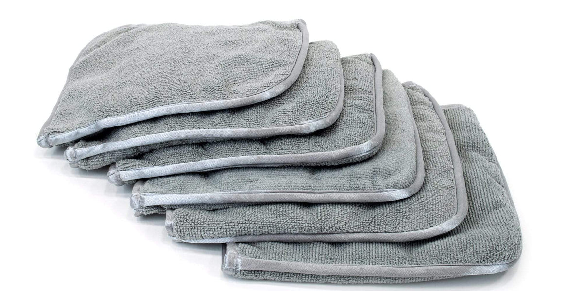 Featured image for the best cloth to clean car interior guide