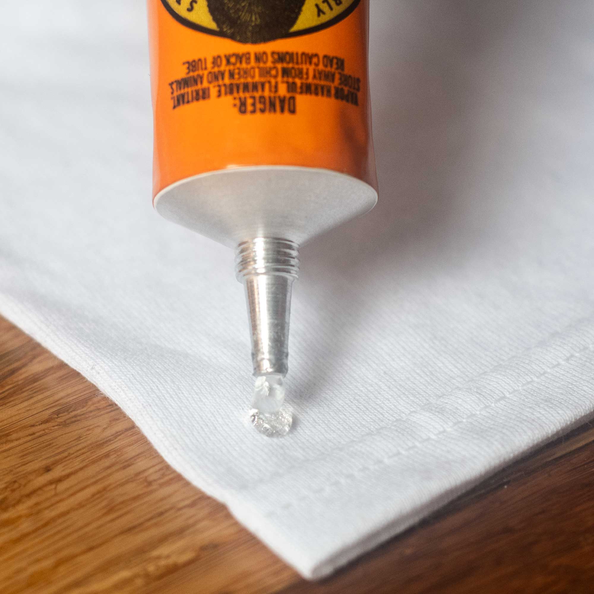 An application scenario or product detail of best glue for leather and fabric - Image 21