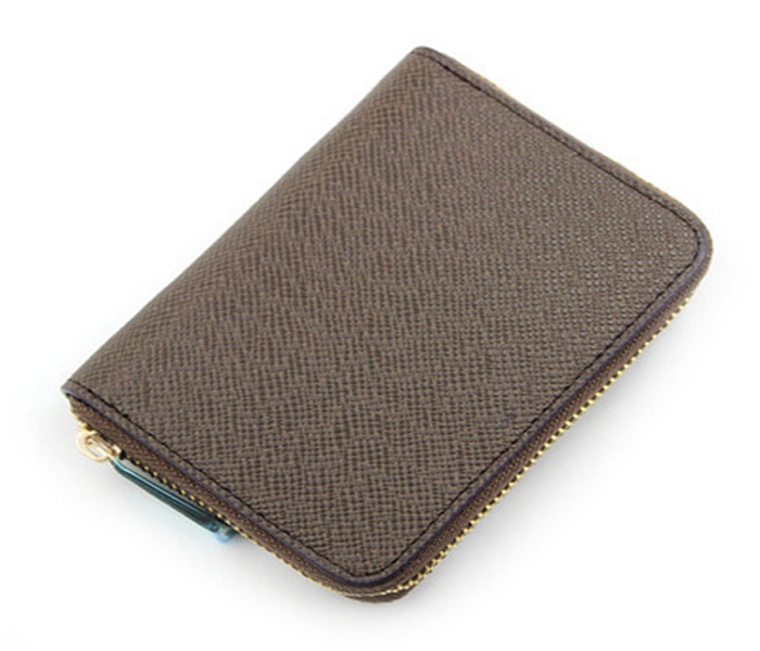 An application scenario or product detail of bulk leather wallets - Image 13