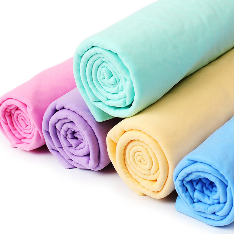 An application scenario or product detail of chammy cloth - Image 13
