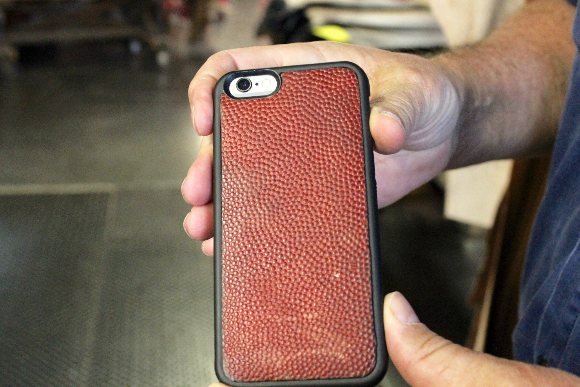 An application scenario or product detail of chicago leather company - Image 13