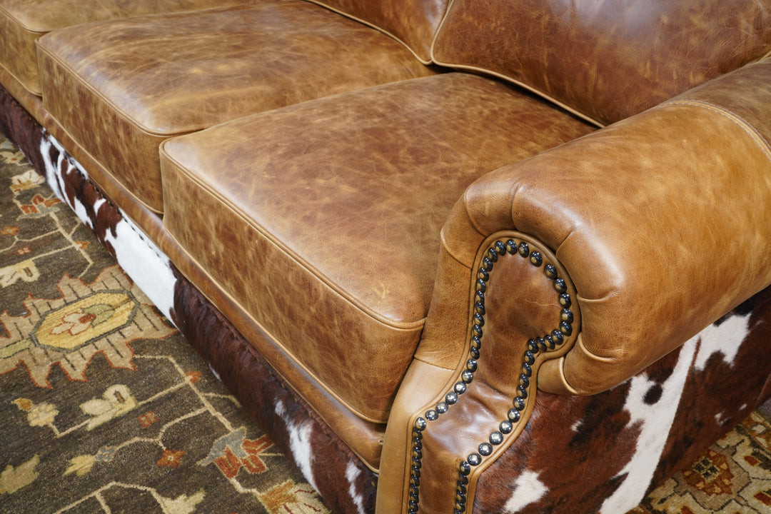 An application scenario or product detail of cowhide leather couch - Image 7