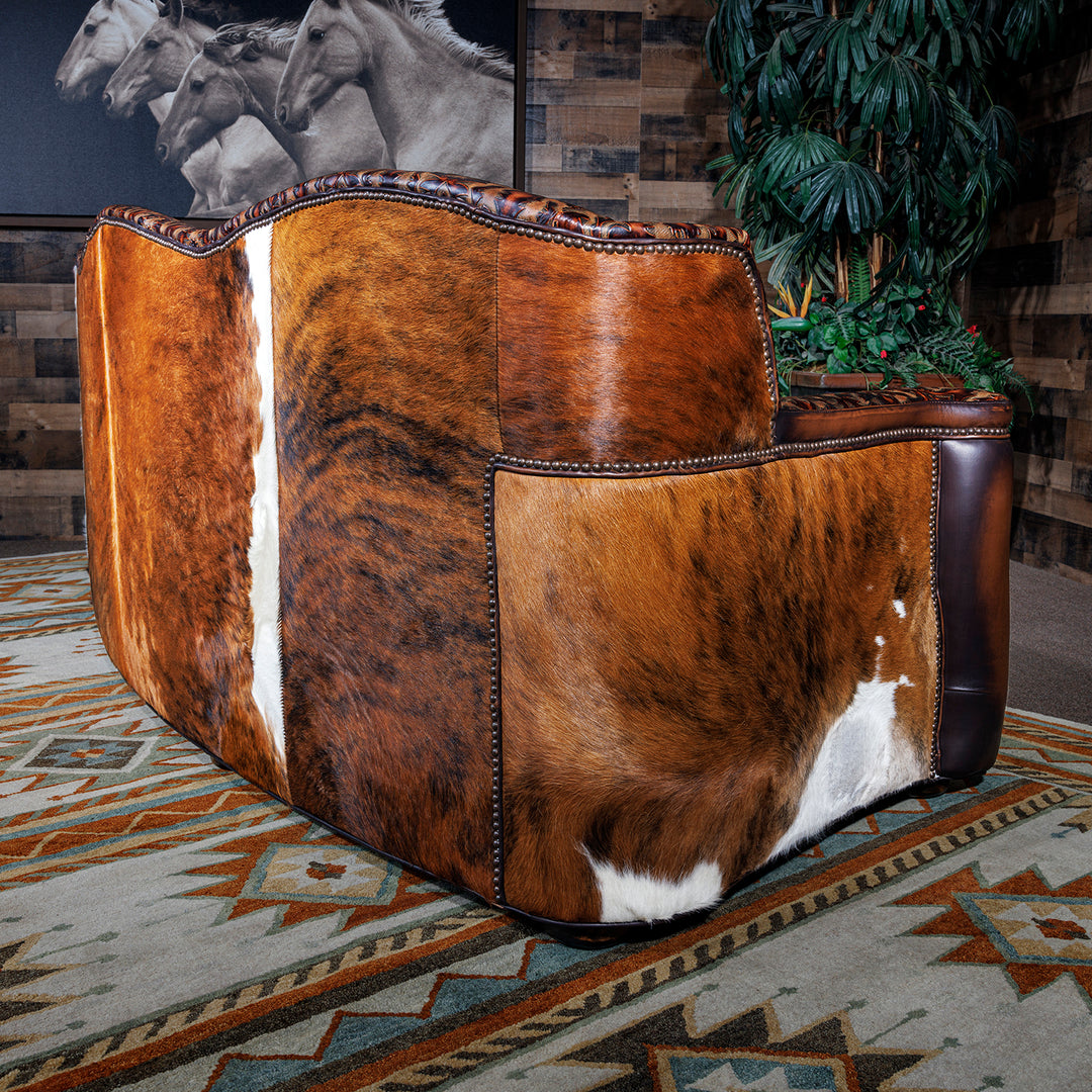 An application scenario or product detail of cowhide leather couch - Image 17