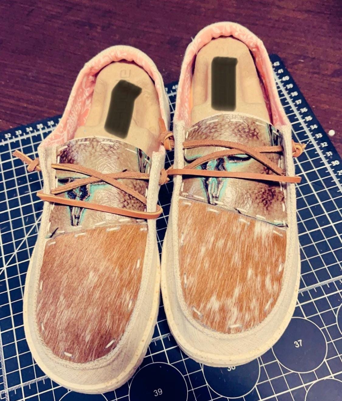 An application scenario or product detail of cowhide shoes women's - Image 8