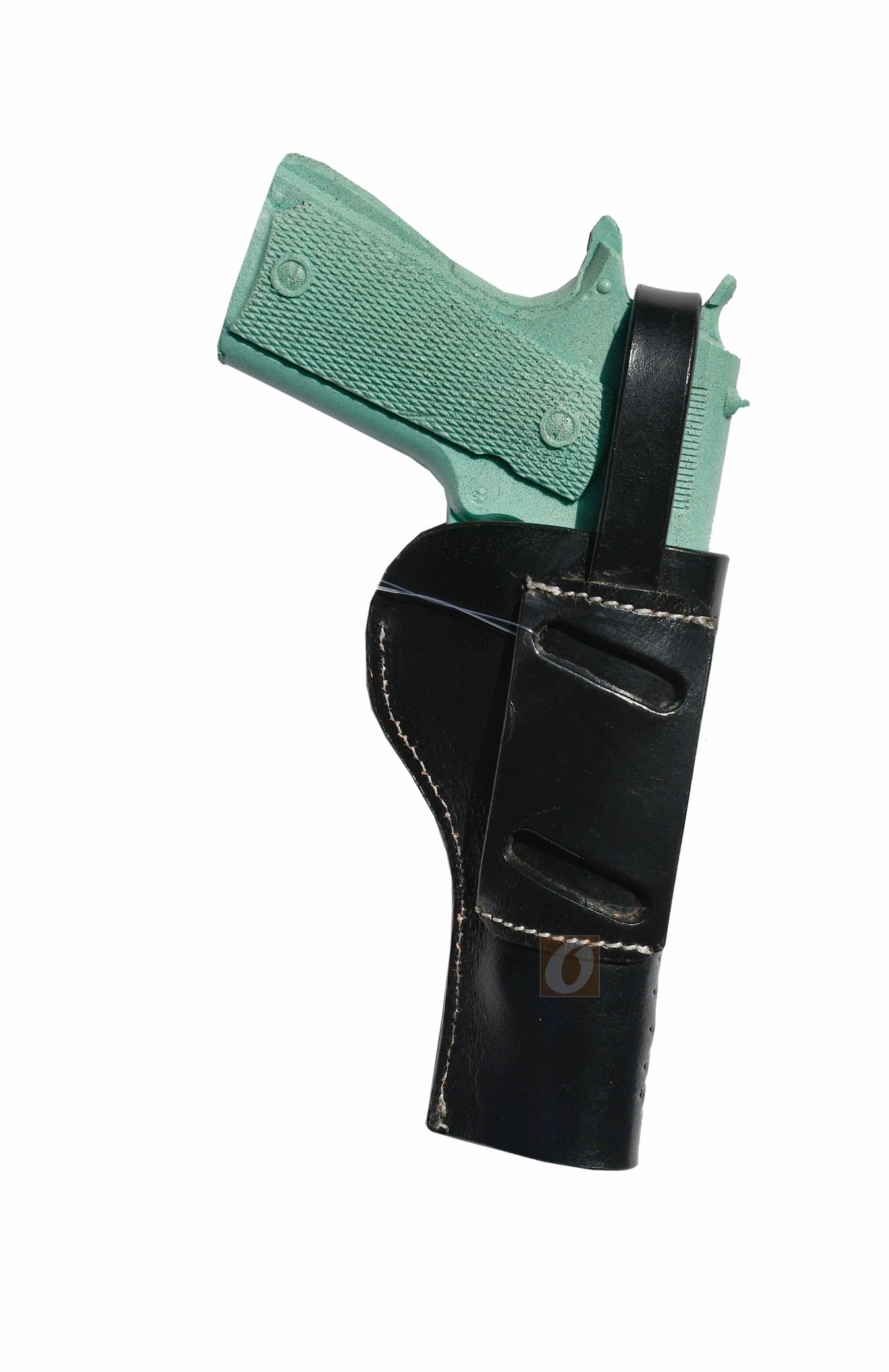 An application scenario or product detail of custom 1911 holsters leather - Image 12