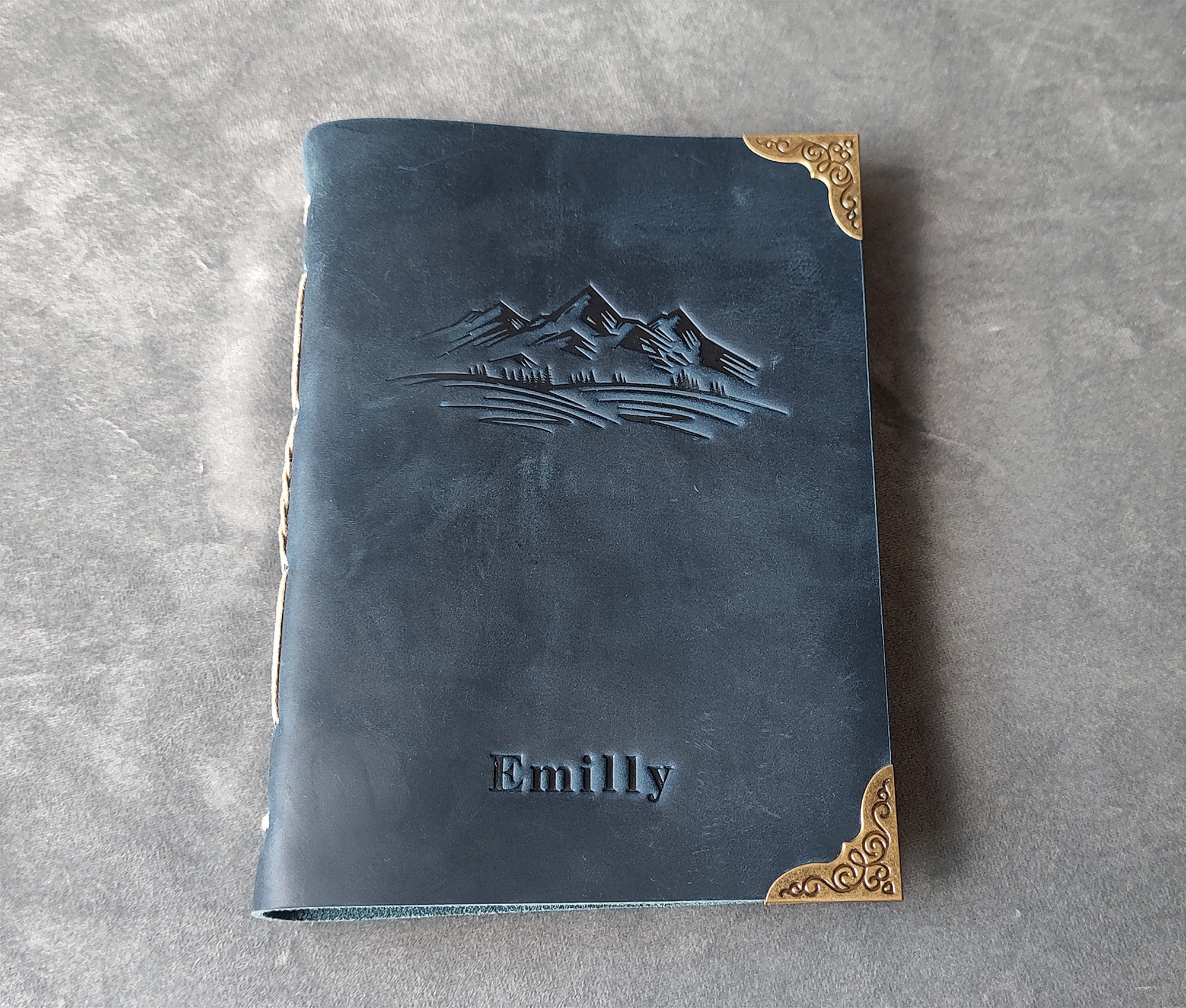 An application scenario or product detail of custom embossed leather journal - Image 7