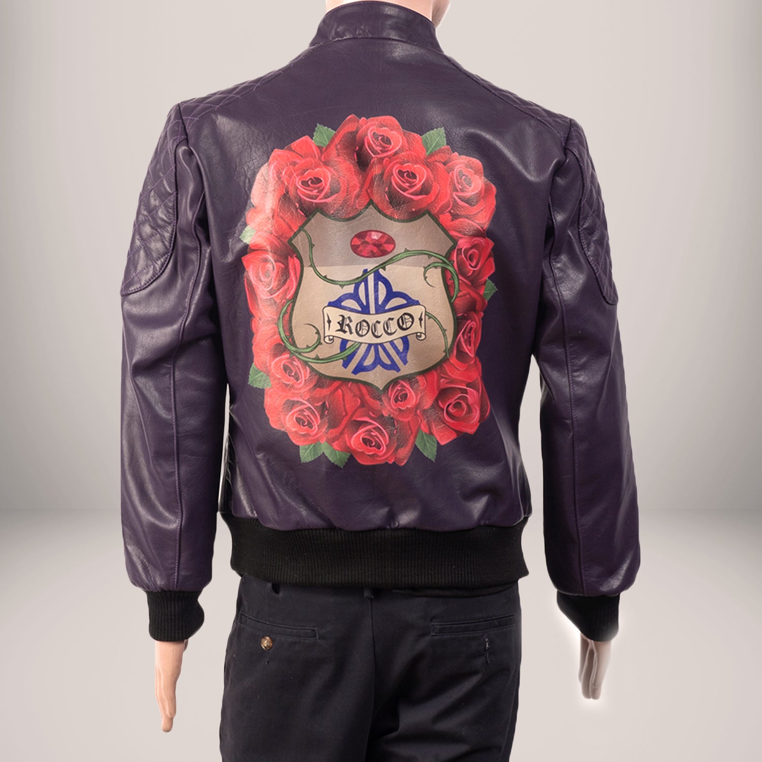 An application scenario or product detail of custom embroidered leather jackets - Image 14