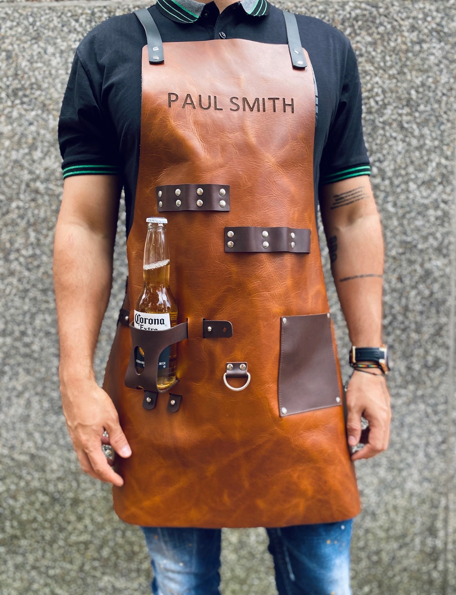 An application scenario or product detail of custom leather apron - Image 9