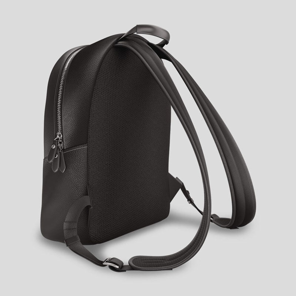 An application scenario or product detail of custom leather backpack - Image 14