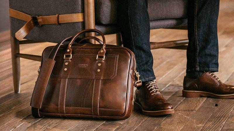 An application scenario or product detail of custom leather bag manufacturers - Image 8