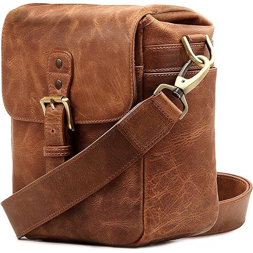 An application scenario or product detail of custom leather bags - Image 5