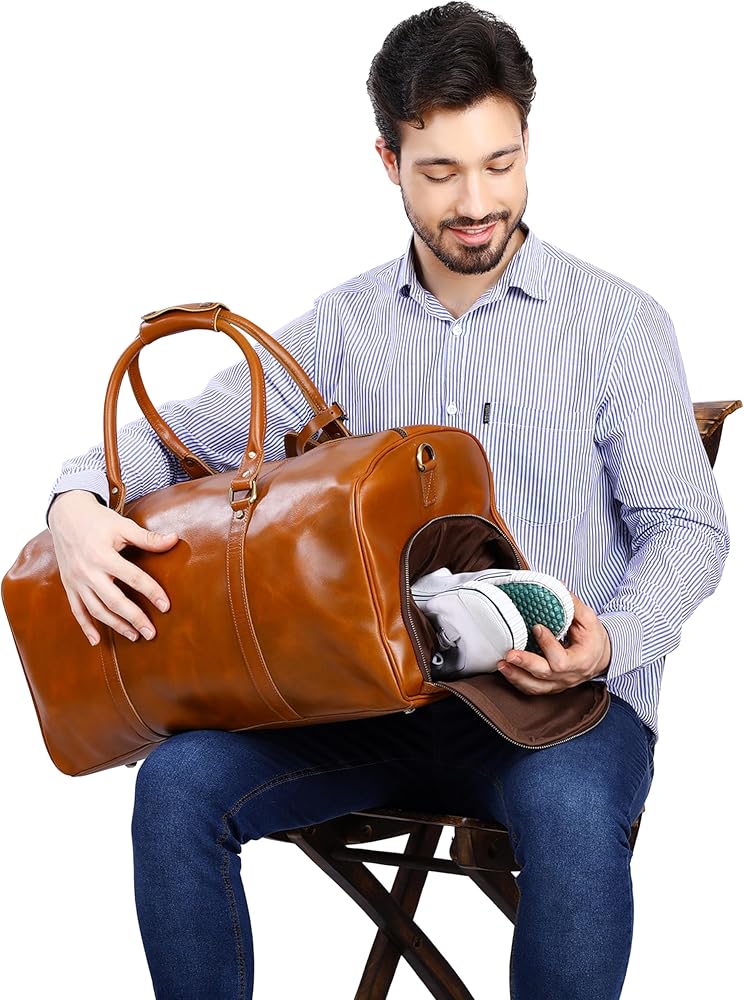 An application scenario or product detail of custom leather bags for men - Image 14