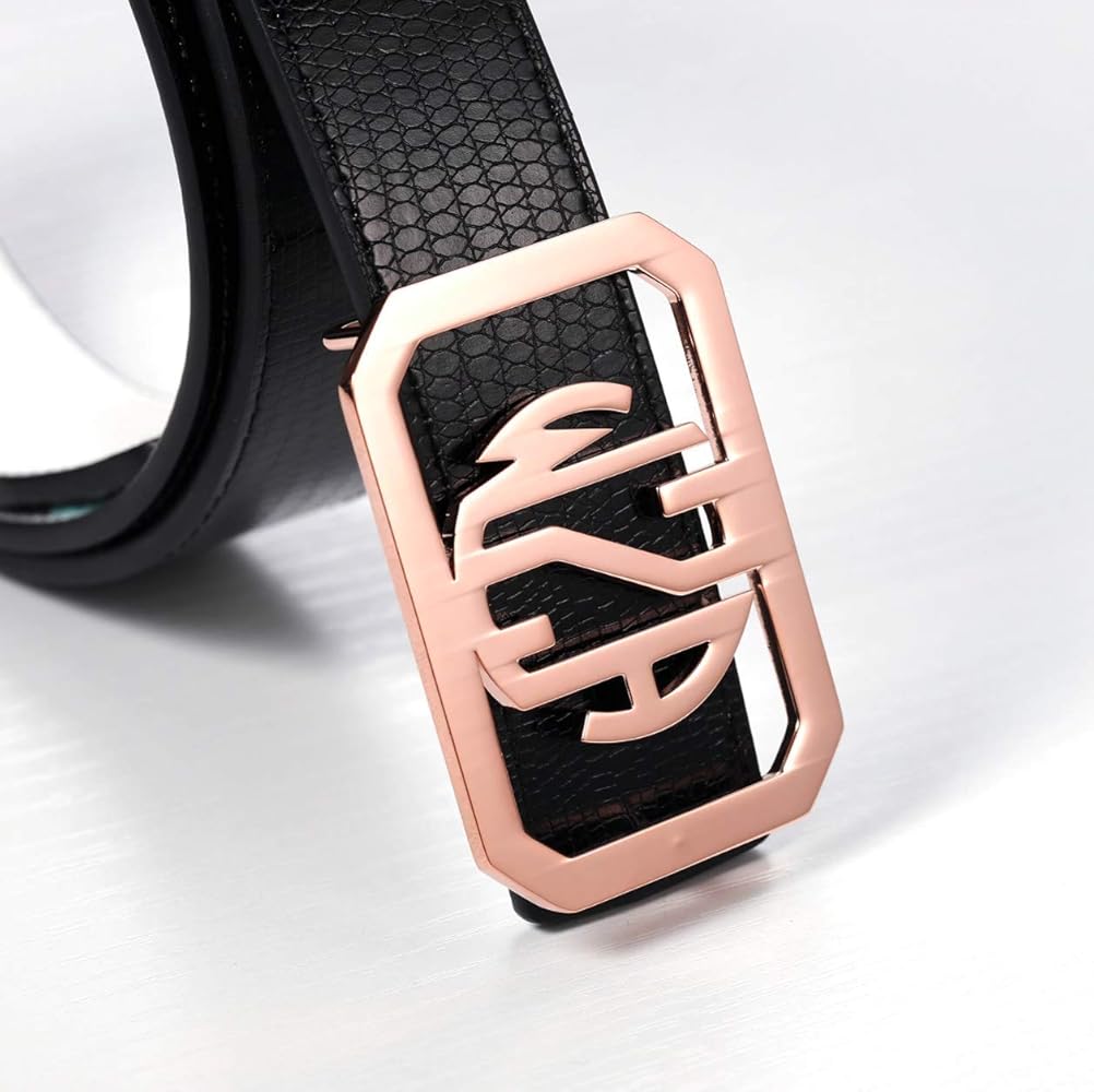 An application scenario or product detail of custom leather belts and buckles - Image 19