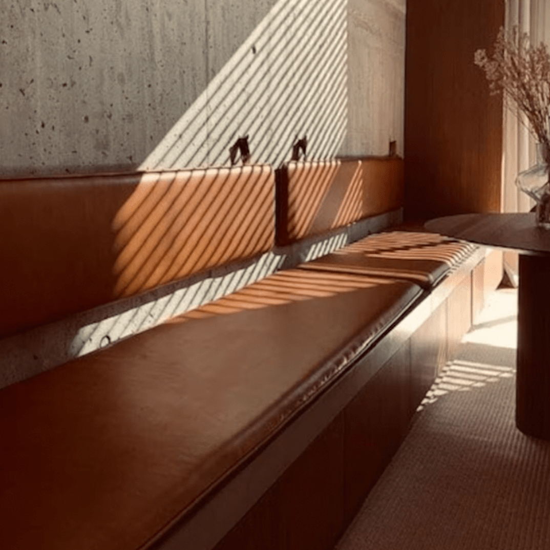 An application scenario or product detail of custom leather bench cushion - Image 10