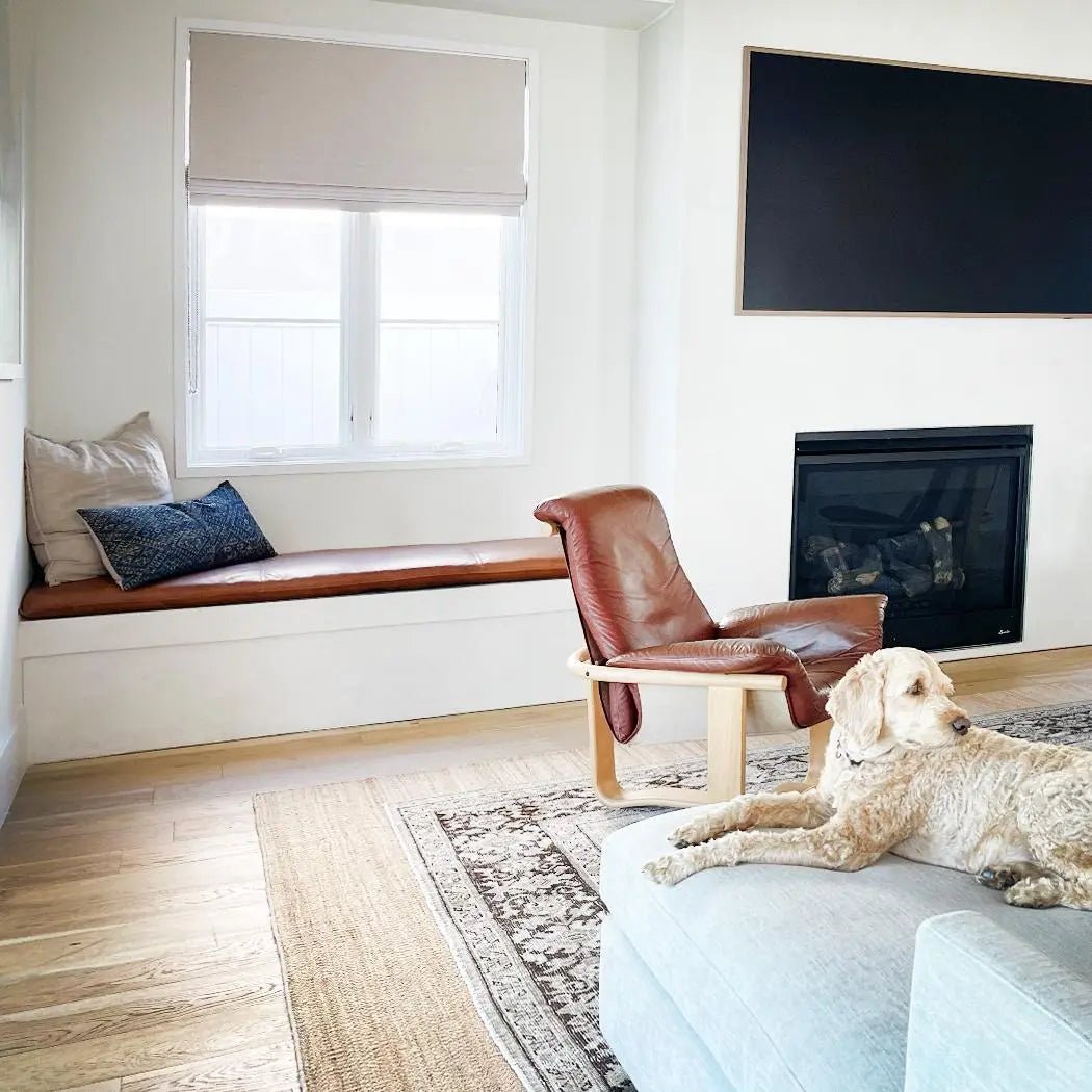 An application scenario or product detail of custom leather bench cushion - Image 19