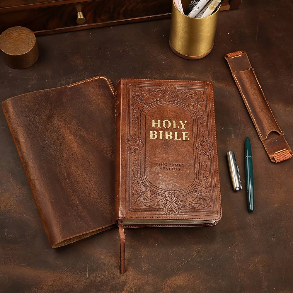An application scenario or product detail of custom leather bible cases - Image 12
