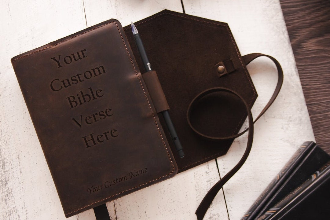 An application scenario or product detail of custom leather bible covers - Image 8