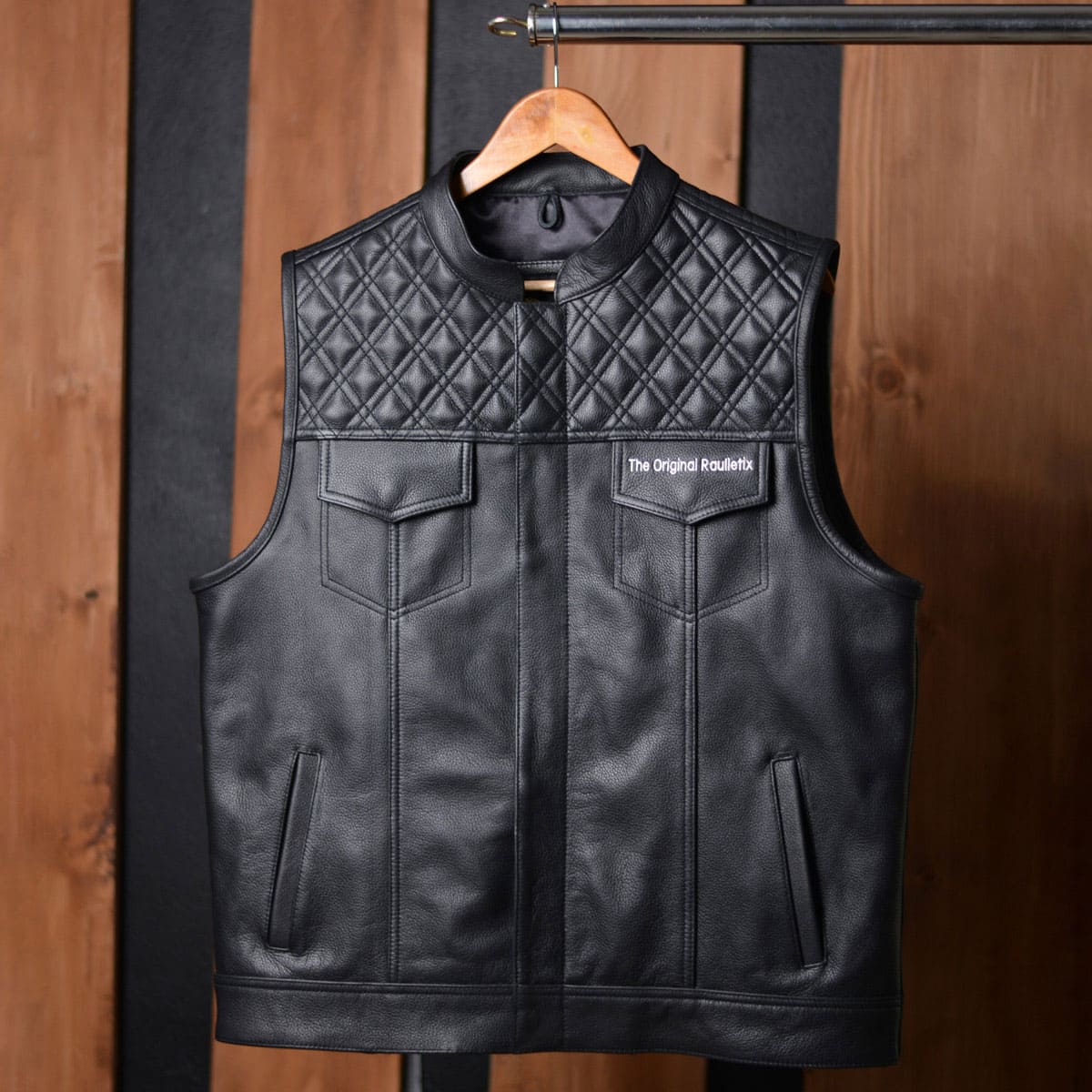 An application scenario or product detail of custom leather biker vest - Image 11