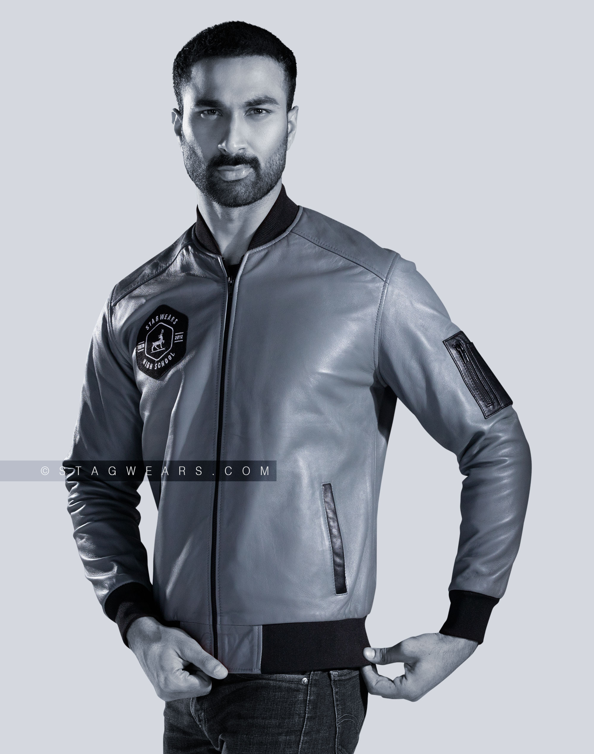 An application scenario or product detail of custom leather bomber jacket - Image 3