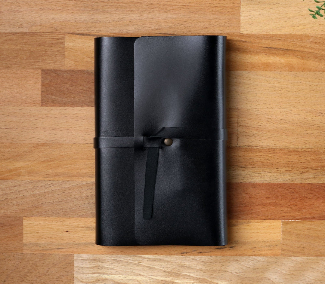An application scenario or product detail of custom leather book cover - Image 9