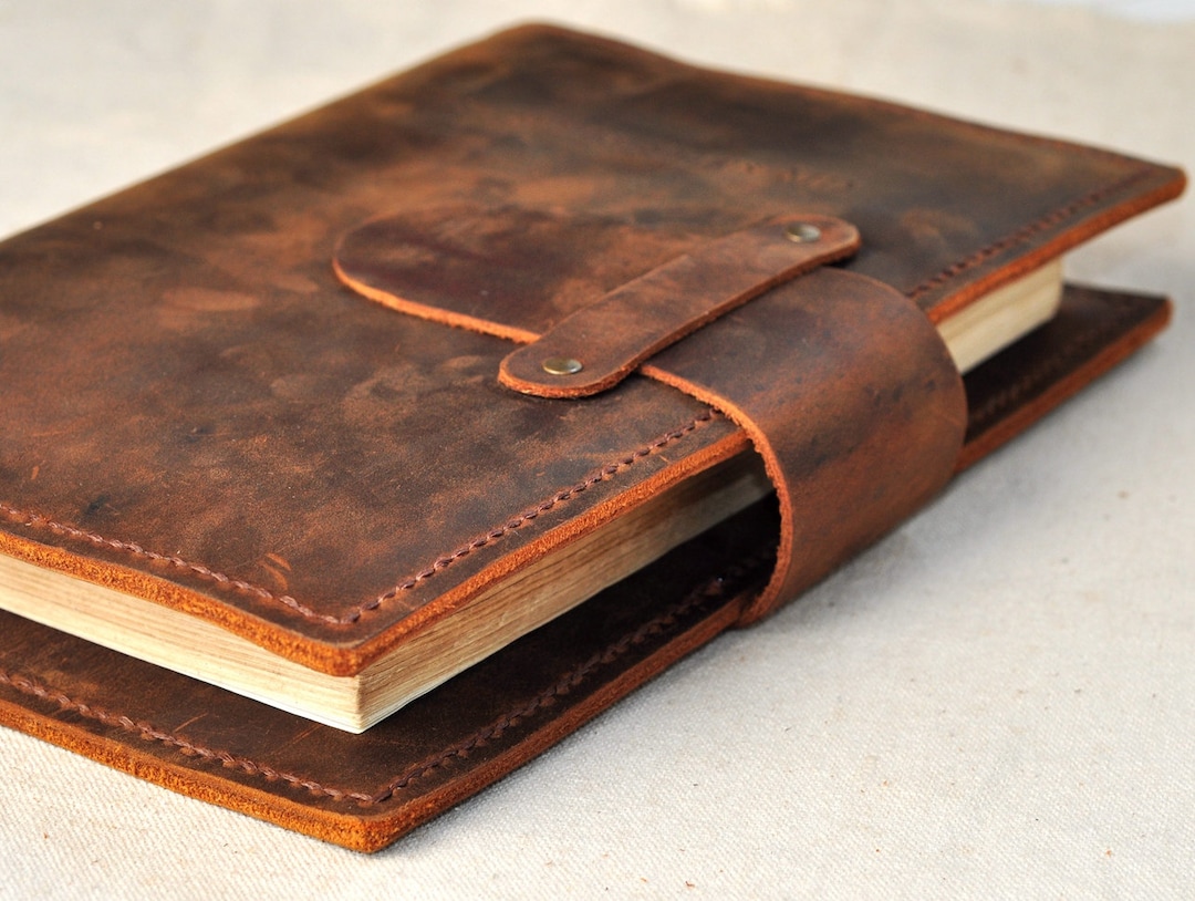 Featured image for the custom leather book cover guide