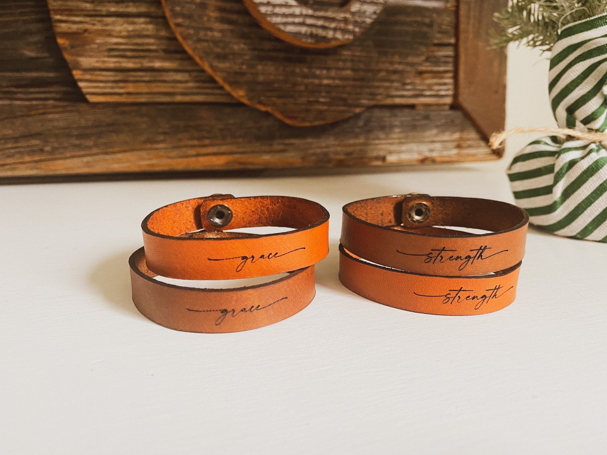 An application scenario or product detail of custom leather bracelets - Image 11