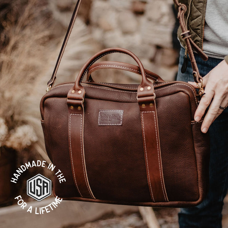 An application scenario or product detail of custom leather briefcase - Image 7