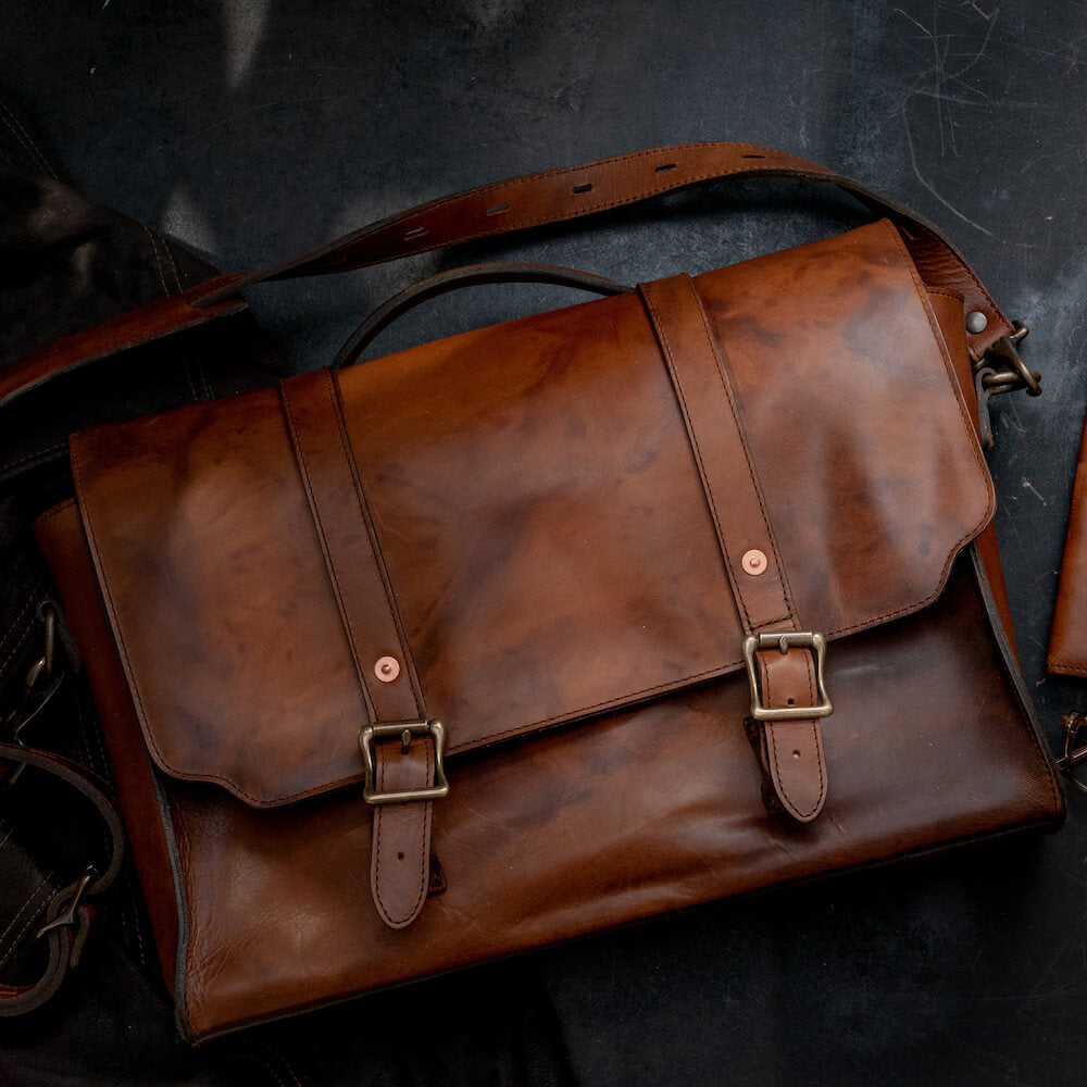 An application scenario or product detail of custom leather briefcase - Image 13