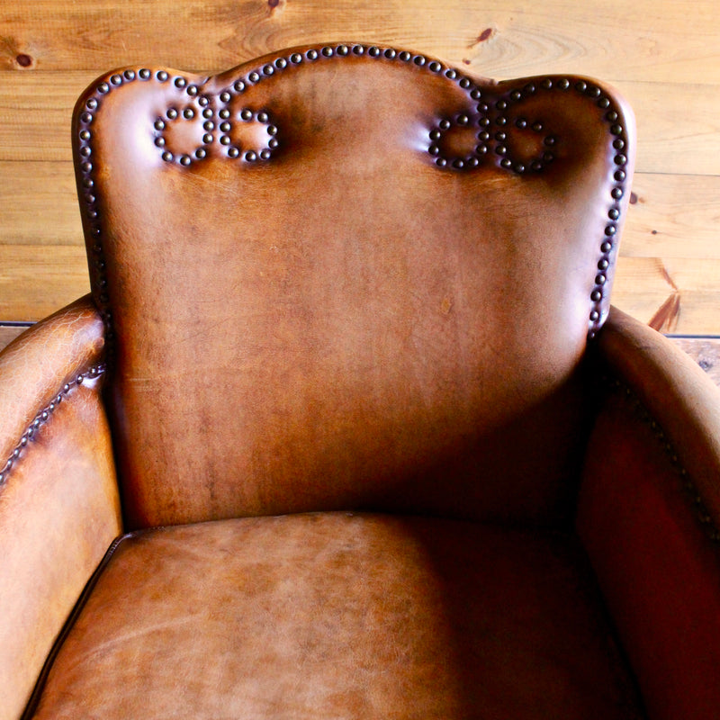 An application scenario or product detail of custom leather chairs - Image 19
