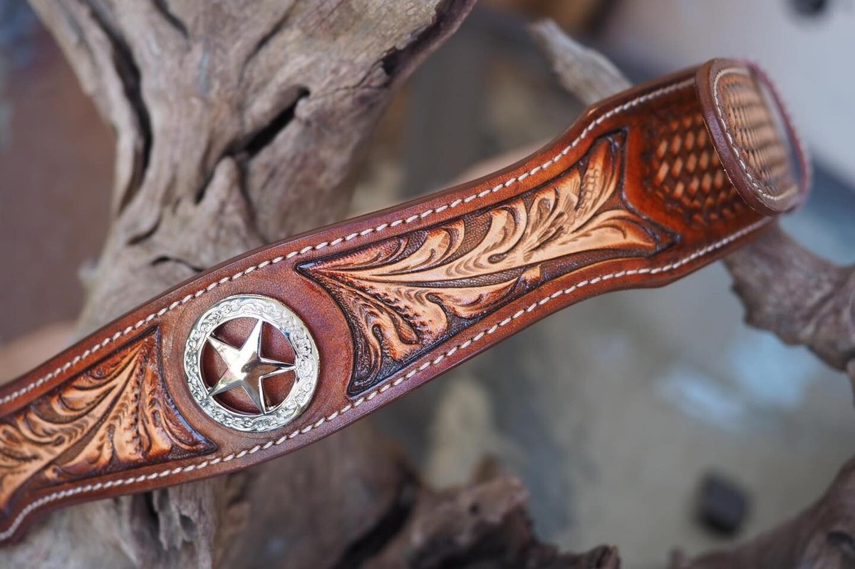 An application scenario or product detail of custom leather cowboy belts - Image 10