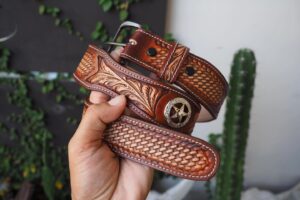 Featured image for the custom leather cowboy belts guide