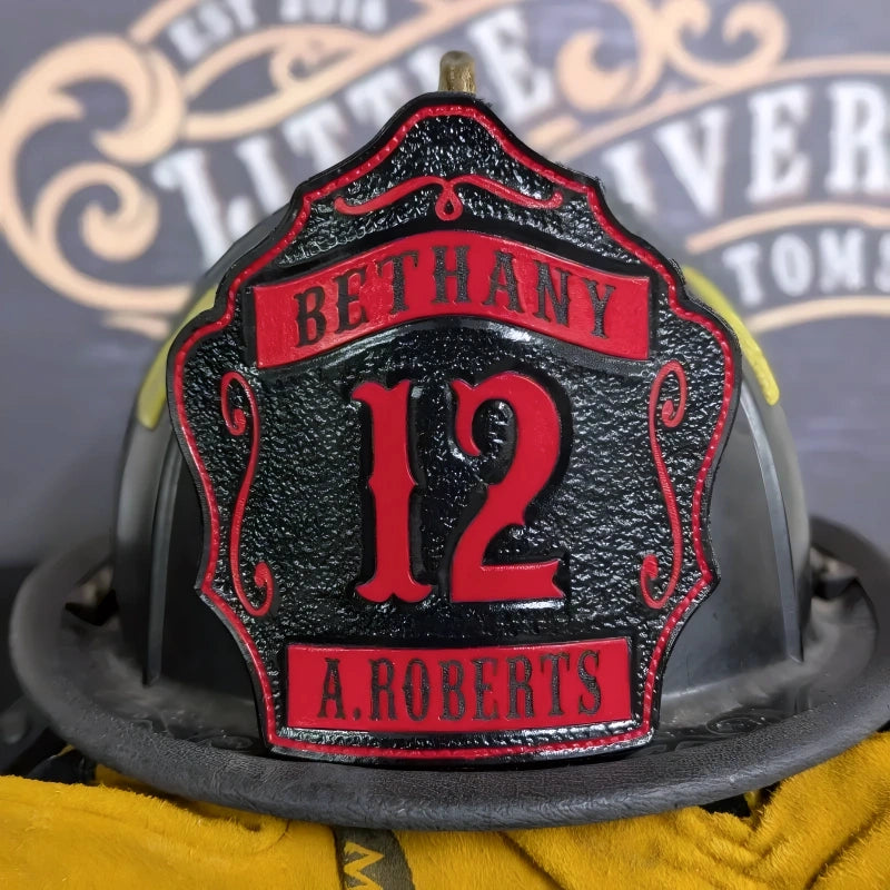 An application scenario or product detail of custom leather fire helmet shields - Image 9