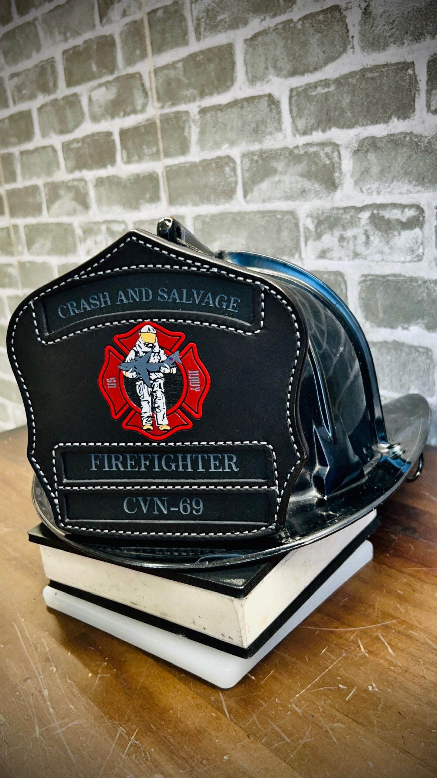 An application scenario or product detail of custom leather fire shields - Image 22