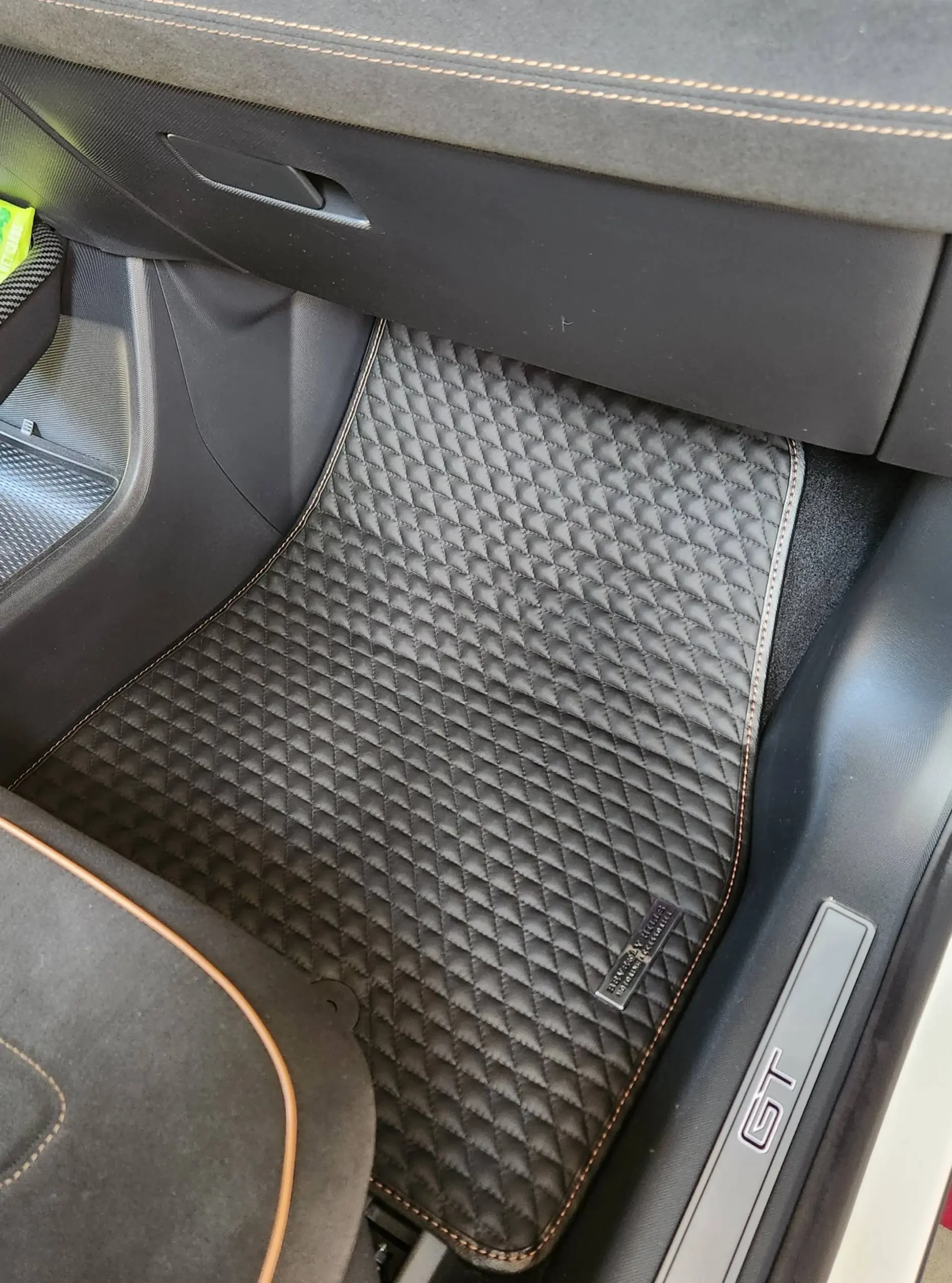 An application scenario or product detail of custom leather floor mats - Image 24