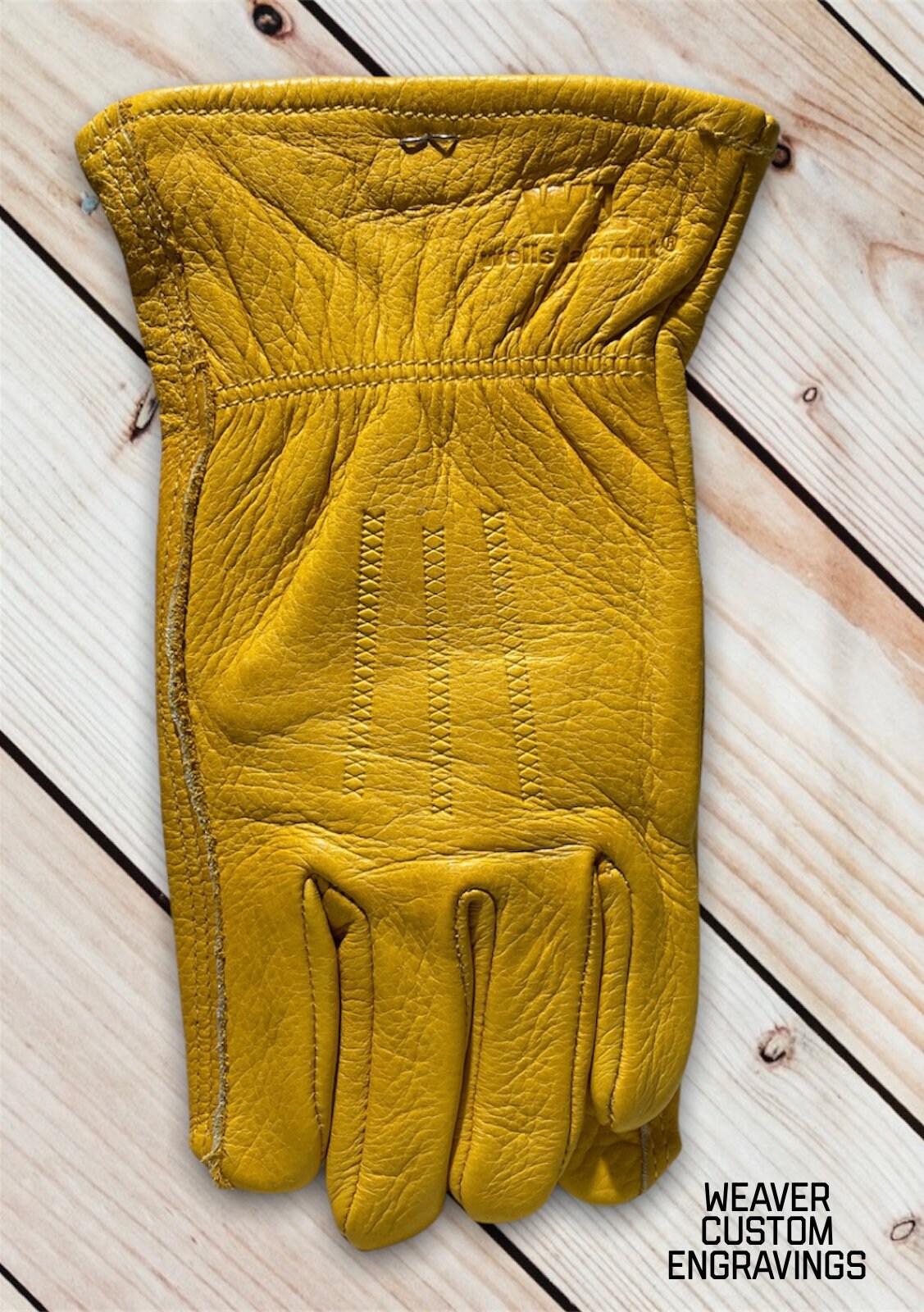 An application scenario or product detail of custom leather gloves - Image 14
