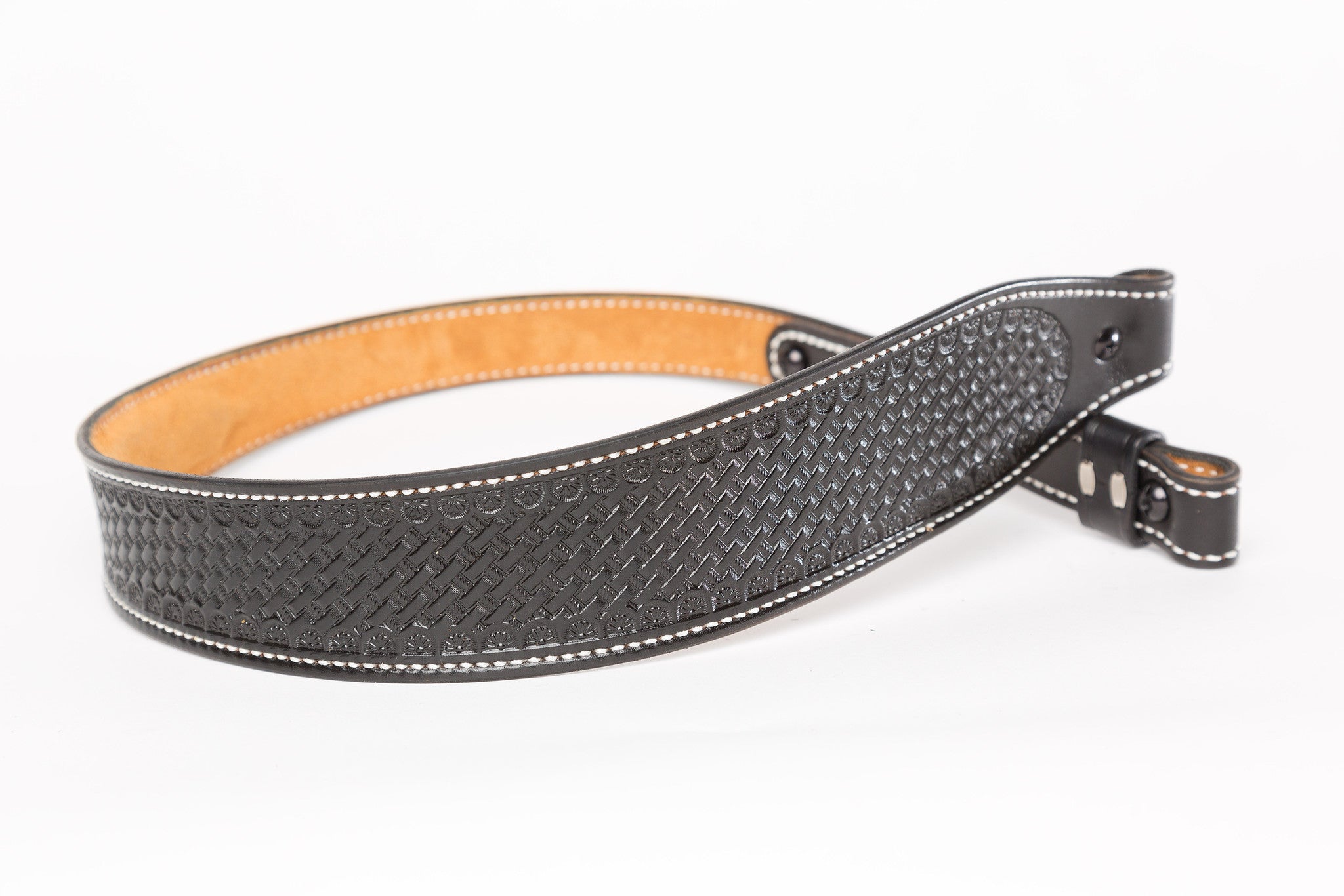 An application scenario or product detail of custom leather gun slings - Image 20