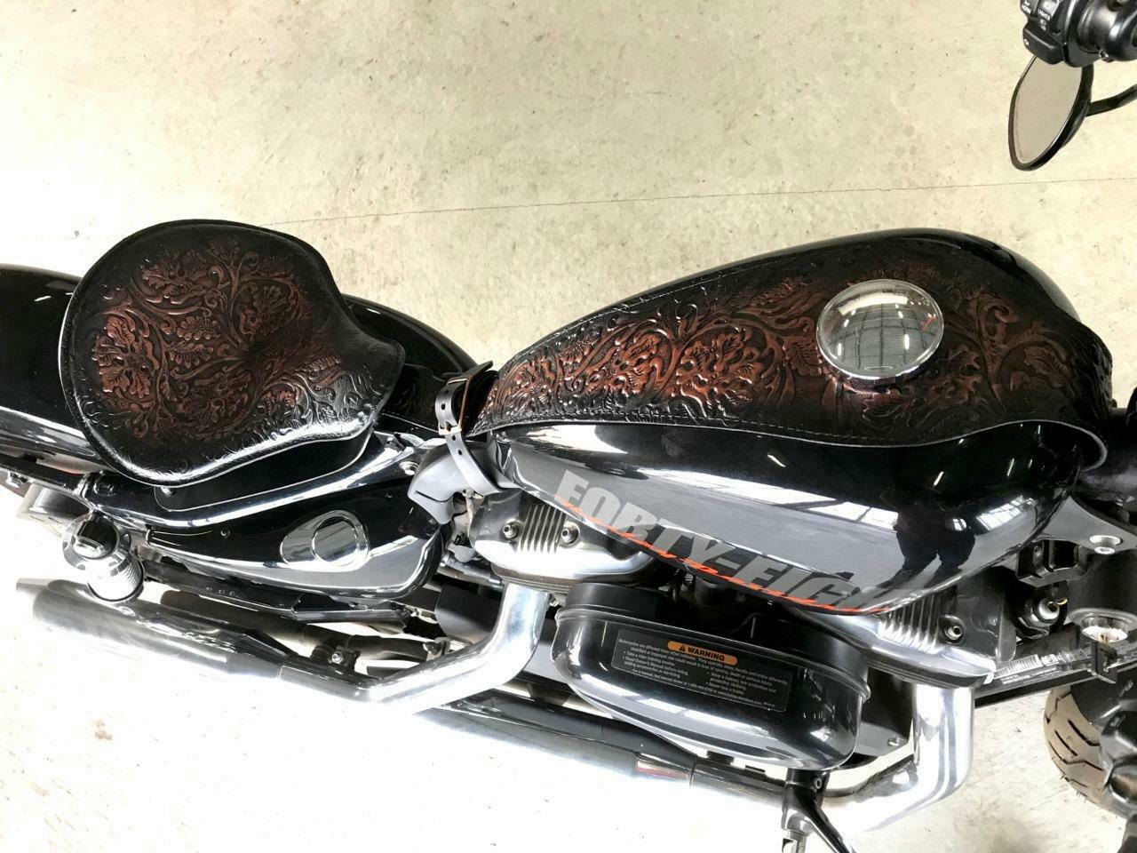An application scenario or product detail of custom leather harley tank bibs - Image 7