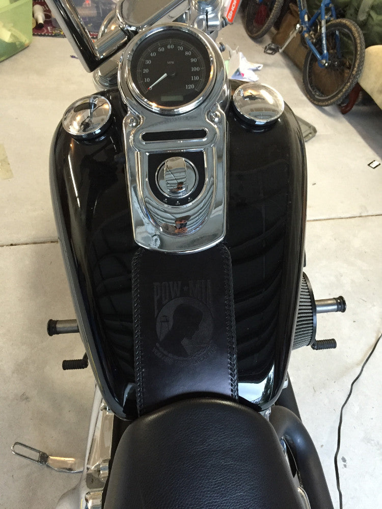 An application scenario or product detail of custom leather harley tank bibs - Image 22