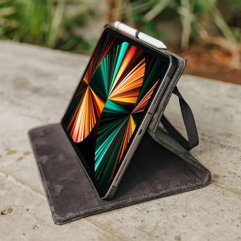 An application scenario or product detail of custom leather ipad case - Image 9