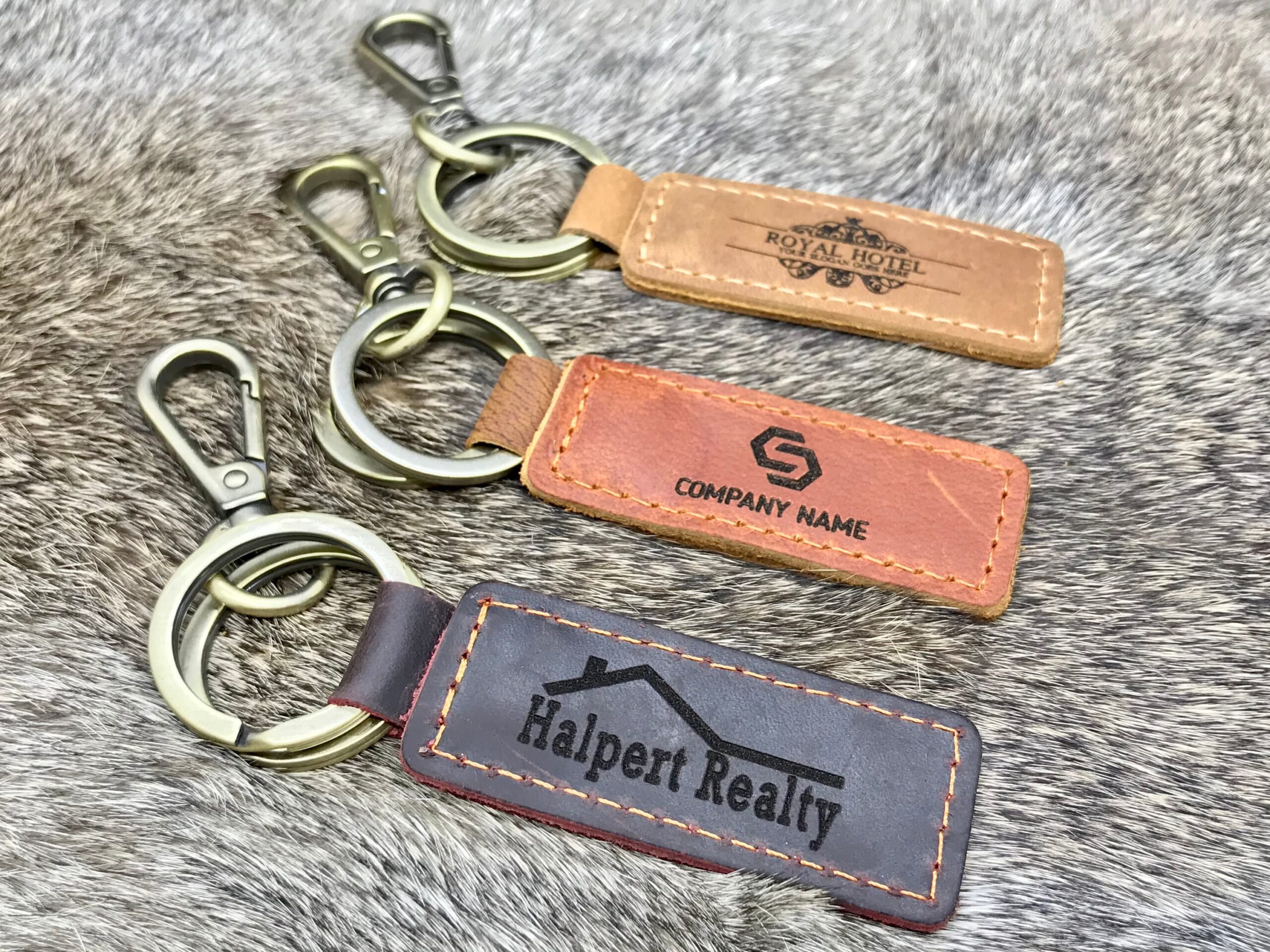 An application scenario or product detail of custom leather keychains bulk - Image 21