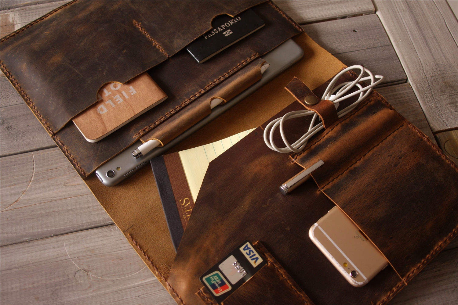 An application scenario or product detail of custom leather laptop bag - Image 6