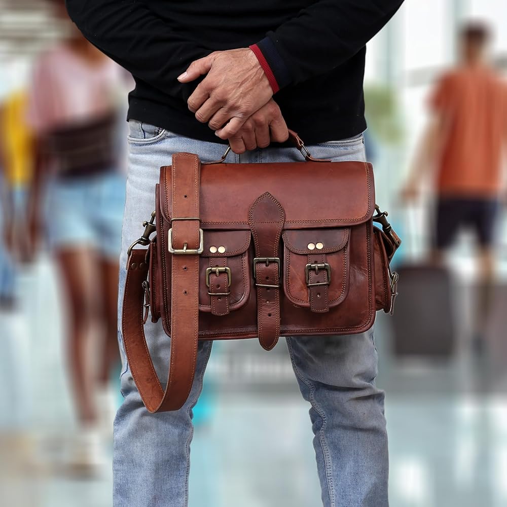 An application scenario or product detail of custom leather messenger bags - Image 5