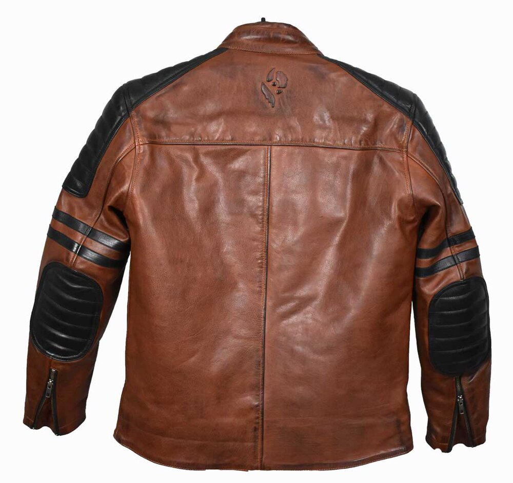 An application scenario or product detail of custom leather motorcycle jackets - Image 4