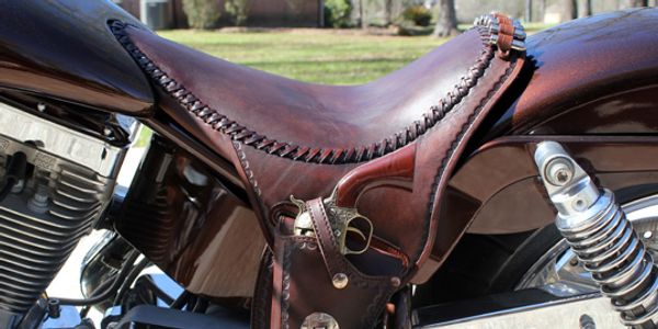 Featured image for the custom leather motorcycle seats guide