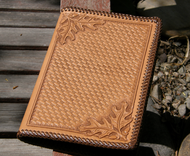 An application scenario or product detail of custom leather notebook - Image 9