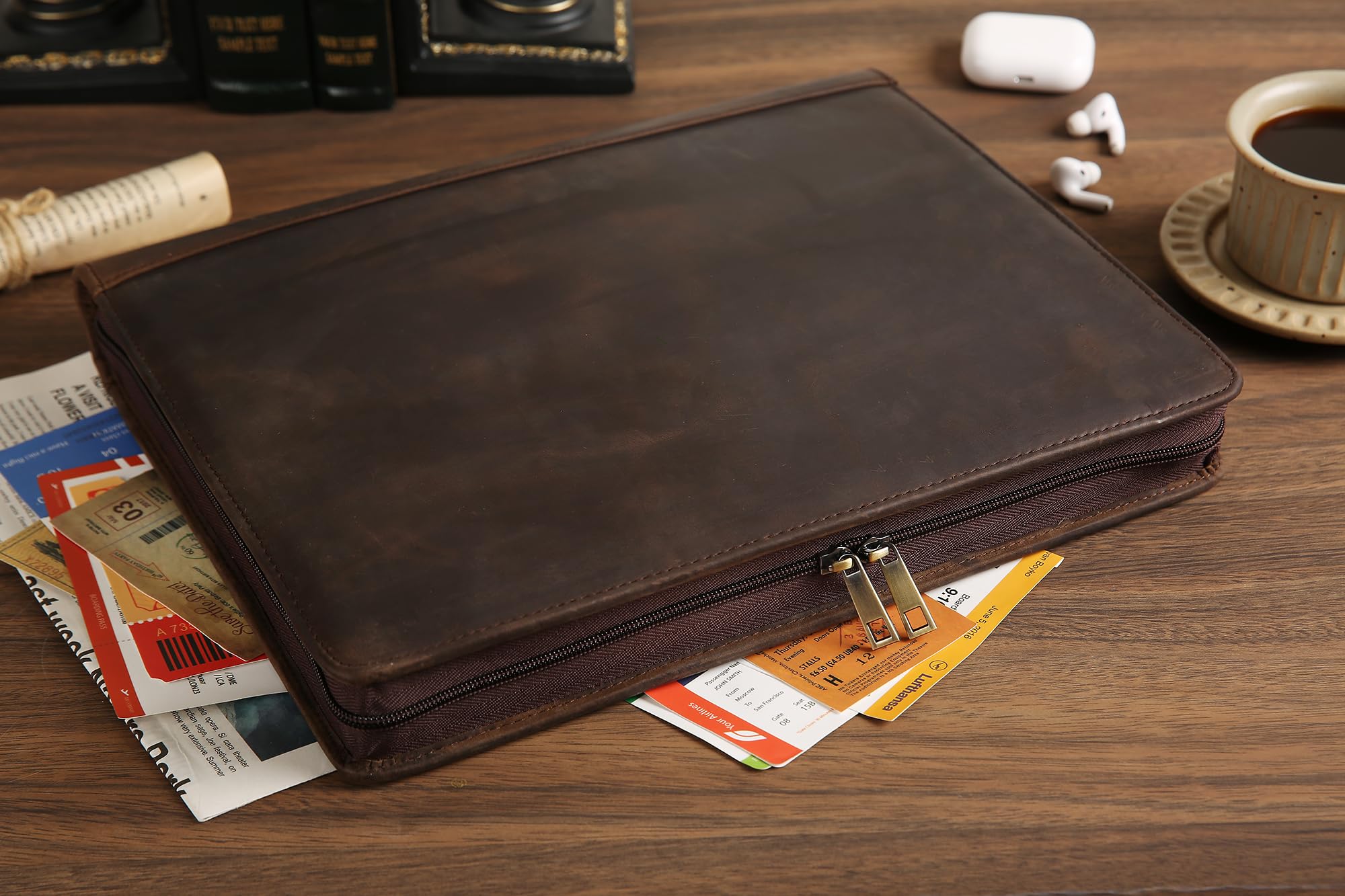 An application scenario or product detail of custom leather padfolio - Image 3