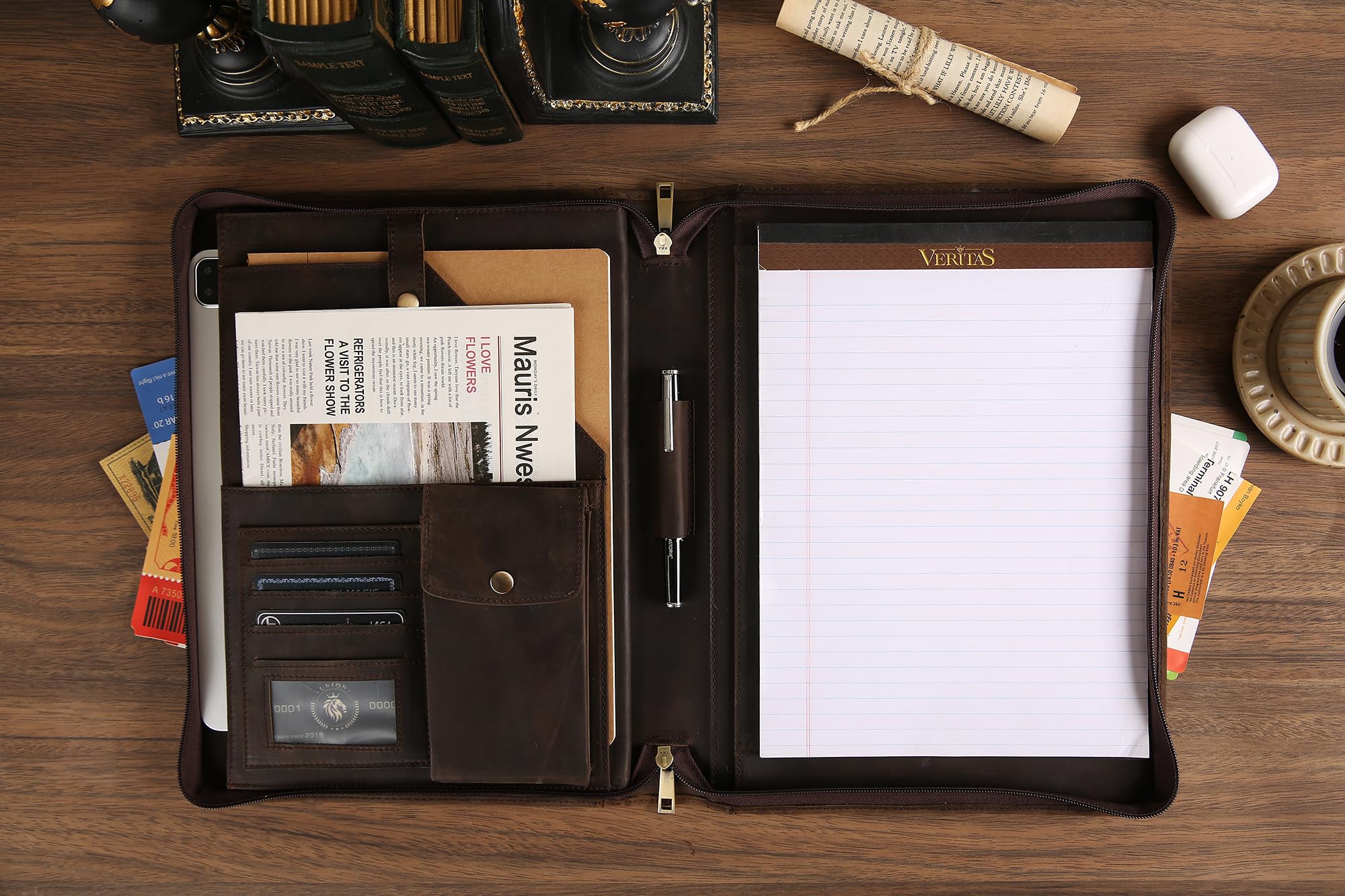 An application scenario or product detail of custom leather padfolio - Image 9
