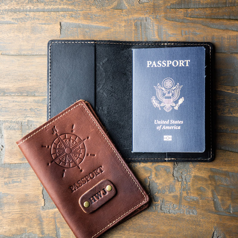 An application scenario or product detail of custom leather passport holder - Image 5