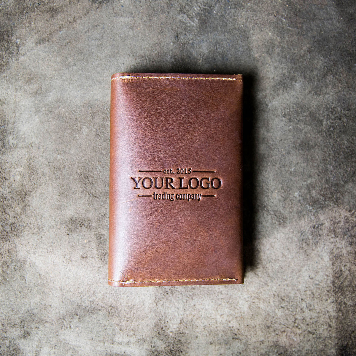An application scenario or product detail of custom leather passport holder - Image 7